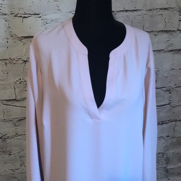 Anne Klein blush pink blouse - Picture 3 of 7